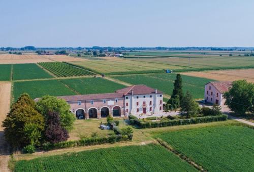  Agriturismo Corte Confina, Pension in Gavello bei Villadose