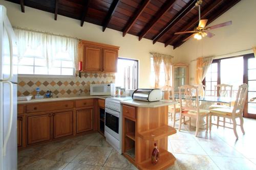 Sungold House Barbados in Speightstown