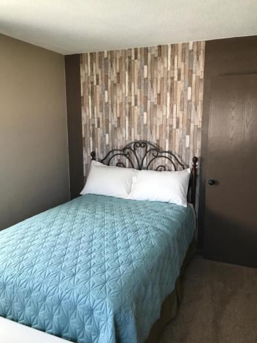 New Albin Inn & Suites - image 4