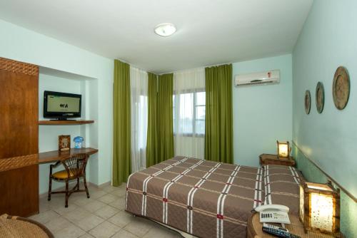 Double Room image 3