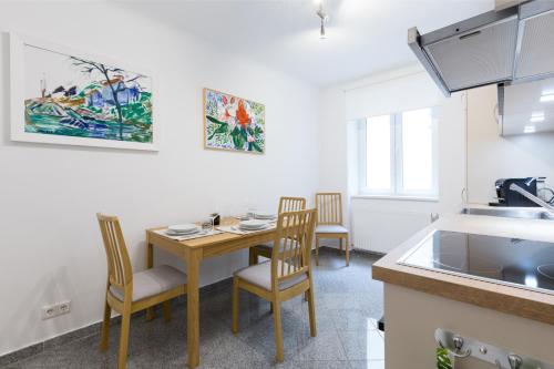 Apartment Rudolfsplatz - image 14