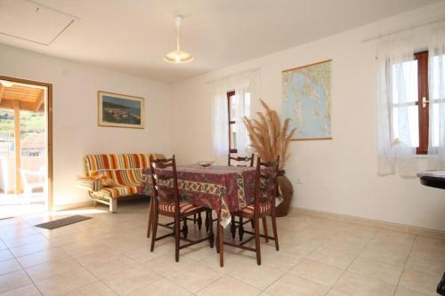 Family friendly seaside apartments Susak Losinj - 8050 - image 14