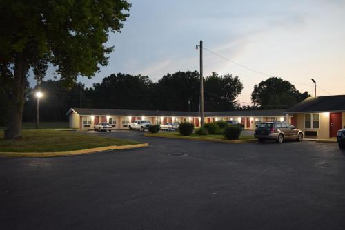 ทัศนียภาพภายนอกโรงแรม, White Oaks Motel Pennsville/Carneys Point in คาร์นีย์ พอยต์