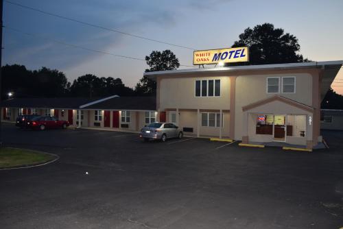 White Oaks Motel Pennsville/Carneys Point - image 6