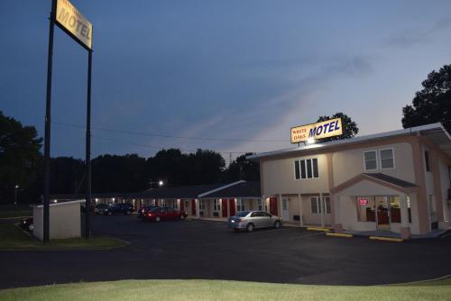 ทัศนียภาพภายนอกโรงแรม, White Oaks Motel Pennsville/Carneys Point in คาร์นีย์ พอยต์