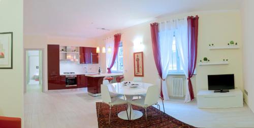 Apartment Home Marconi25, Verona (foto 4)
