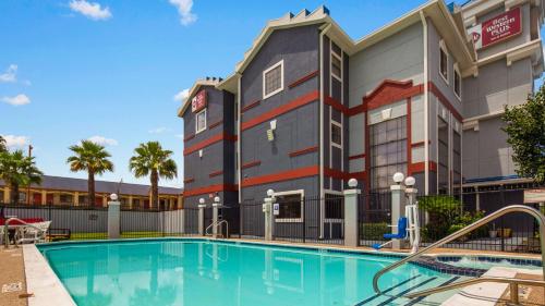 Best Western Plus Northwest Inn and Suites Houston