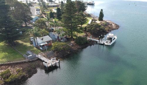 Waterfront Cottages Nowra