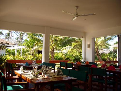Restaurant, Palm Grove Resort in Rarotonga