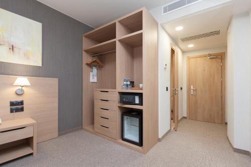 AMAKS Congress Hotel - image 3