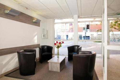 Séjours & Affaires Reims Clairmarais - image 11
