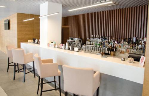 AMAKS Congress Hotel - image 4