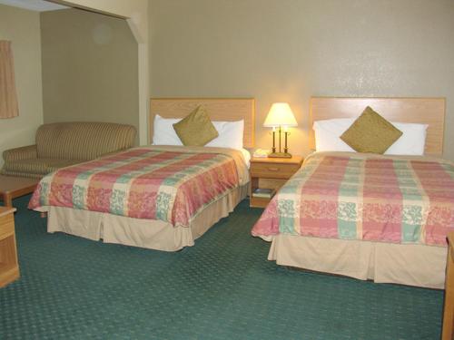 Holland Inn and Suites in Taft (CA)