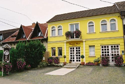  Dorpslogies Adema, Pension in Earnewâld bei Akkrum