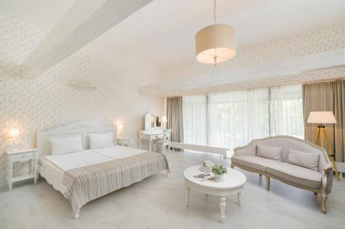 Frigate Hotel - image 6