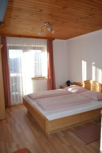 1 double bed