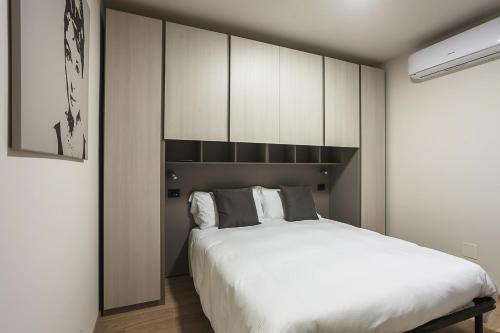 Residence Rizzoli-Suites Apartments - image 2