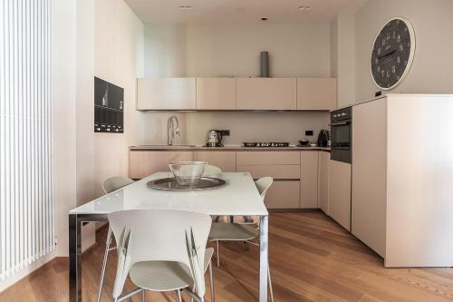 Residence Rizzoli-Suites Apartments - image 9