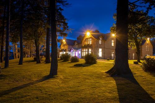Вхід, Ledgowan Lodge Hotel in Акнашін