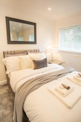 Rural Country Suites- Knowle - (Urban City Suites) - image 2