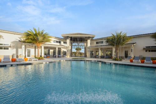 Sonoma Resort 7 Bedroom Vacation Home with Pool 1853 - image 2