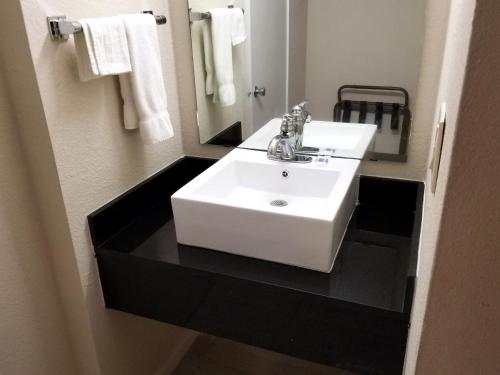 Americas Best Value Inn Marshall Americas Best Value Inn Marshall