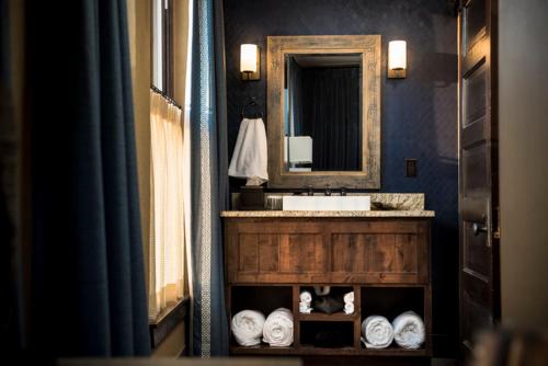 Frontier Hotel Pawhuska - image 12