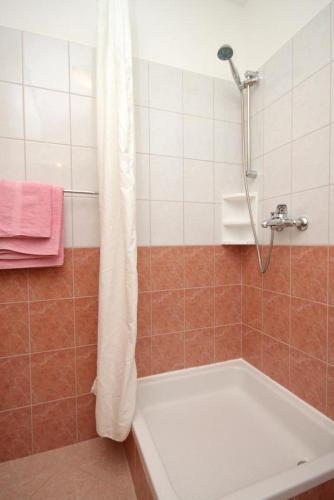 Apartment Mlini 8970b