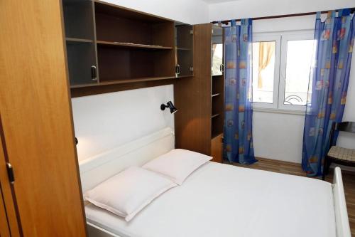 Holiday apartments Vrgada Biograd - 4200 - image 4