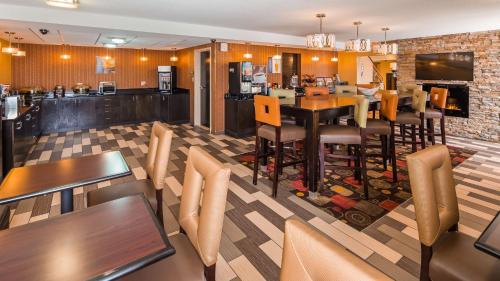 Best Western Luxbury Inn-Fort Wayne