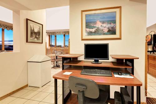設施, FairBridge Inn & Suites Spearfish in 斯皮爾菲什