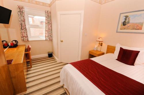 Denewood Hotel - image 10