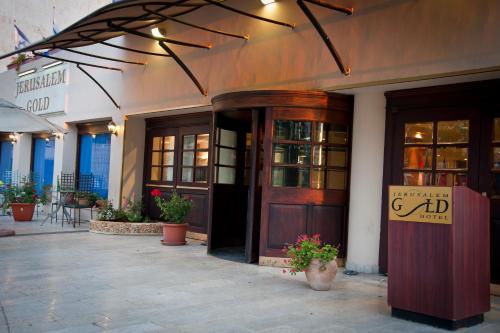 Jerusalem Gold Hotel - image 12