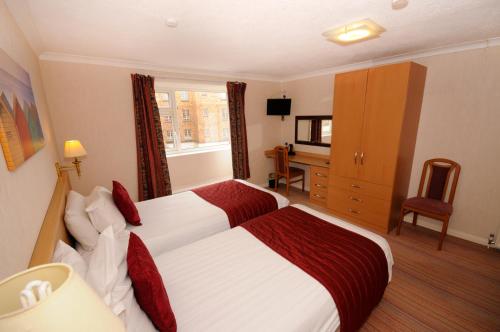 Denewood Hotel - image 7