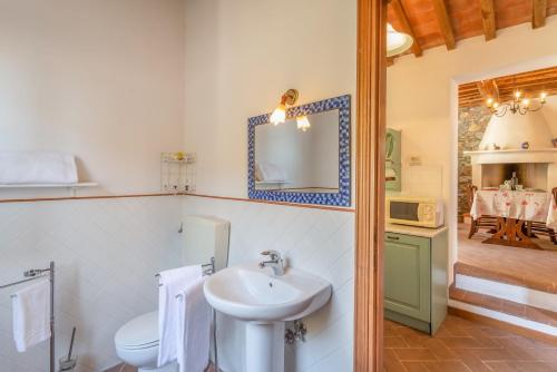 Two-Bedroom Townhouse image 3