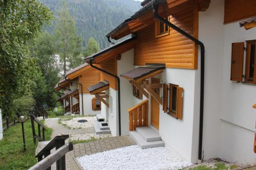 B&B Bad Kleinkirchheim - Haus Ahornweg - Bed and Breakfast Bad Kleinkirchheim