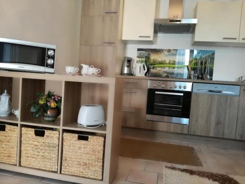 кухня, Appartement Ferienhaus Sonnenhain in Schönau An Der Triesting