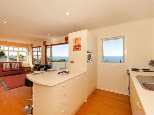 Pretty on Paku, Tairua - Cottage in Tairua