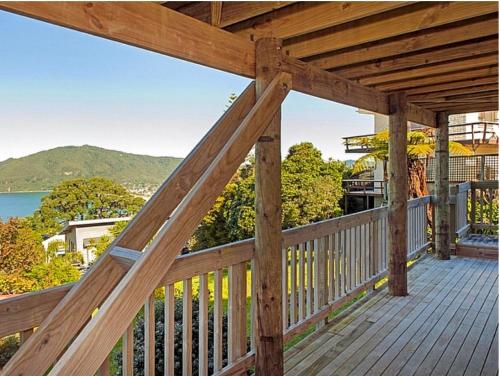 Pretty on Paku, Tairua - Cottage