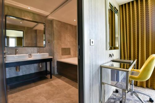 Hetland Hall Hotel - image 2