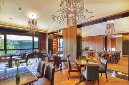 Restaurant, Apex Villa in Dongshan Township