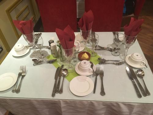 Ashford Court Boutique Hotel - image 4