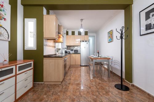 Arinaga Luxury House Beach 5