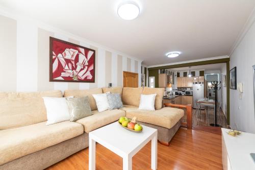 Arinaga Luxury House Beach 3