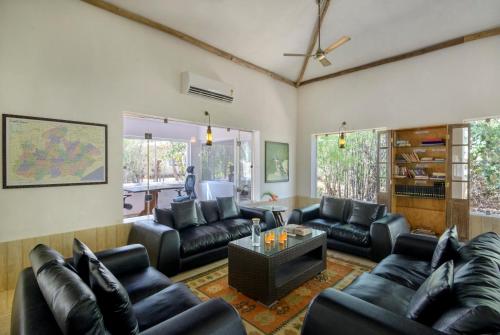ล็อบบี้, เดอะ ริเวอร์วูด ฟอเรสต์ รีทรีต เพนช์ (The Riverwood Forest Retreats Pench) in เพนช์