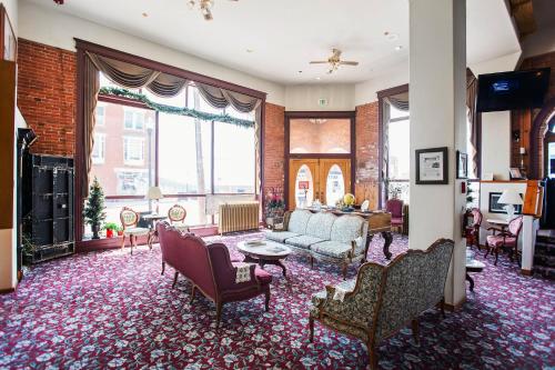The Victor Hotel
