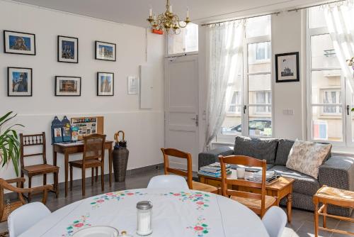 Chambre d'Hôtes Les Clés des Places - image 2