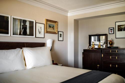 Classic King Room