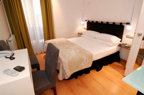 Hostal Santo Domingo, Madrid
