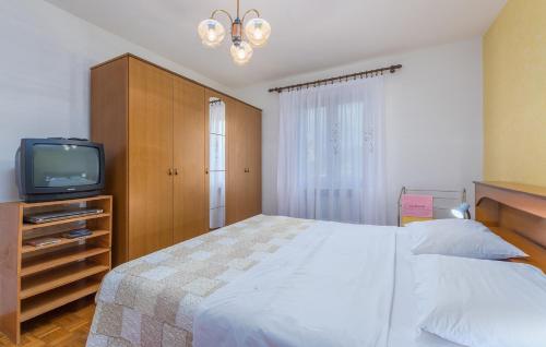 Apartments Marinela Korsa - image 10